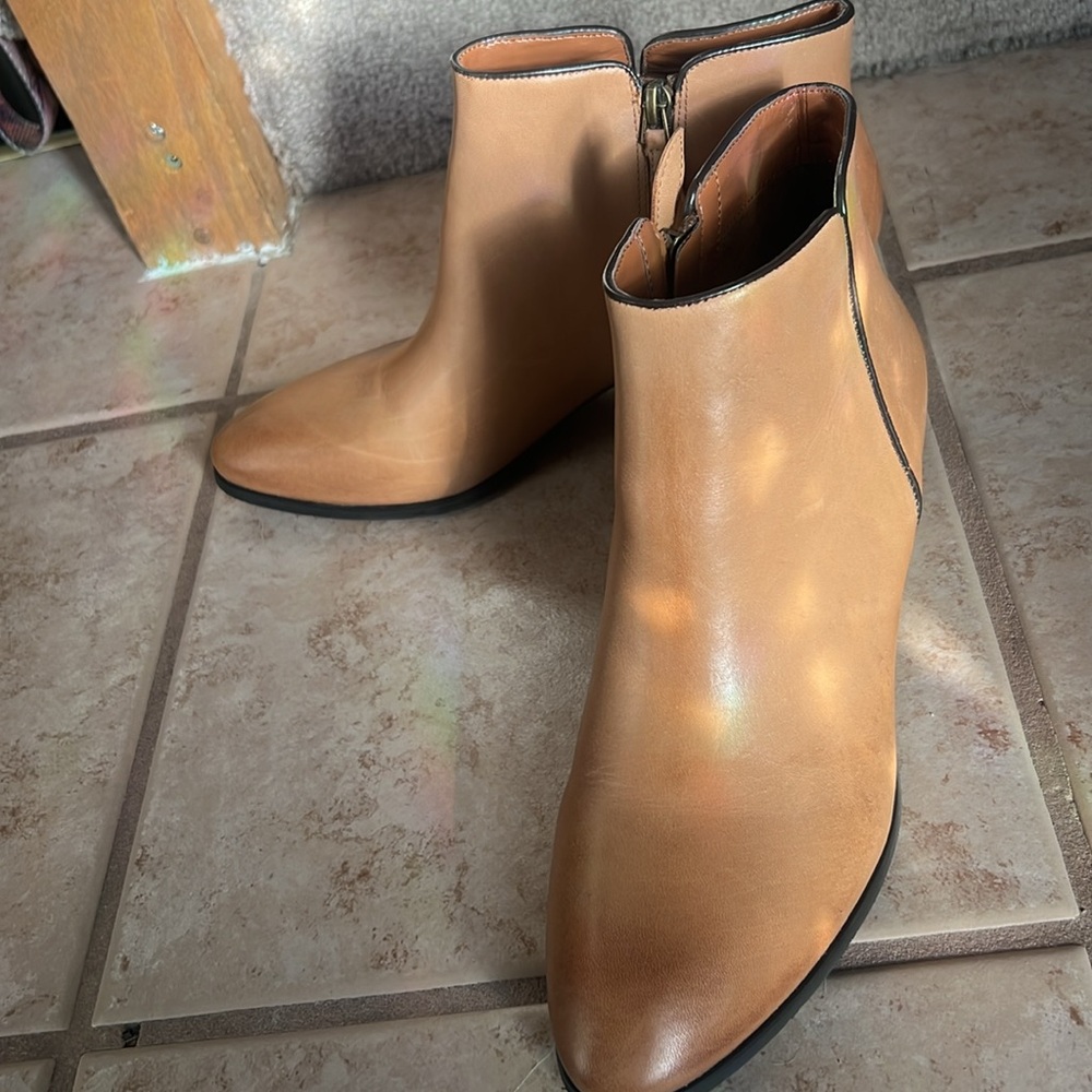 Franco Sarto size 10 boot shoes